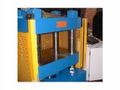 Hydraulic Press with Safety Light Curtains